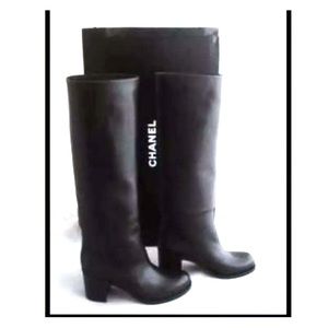 Brand new Chanel leather boots with 40.5